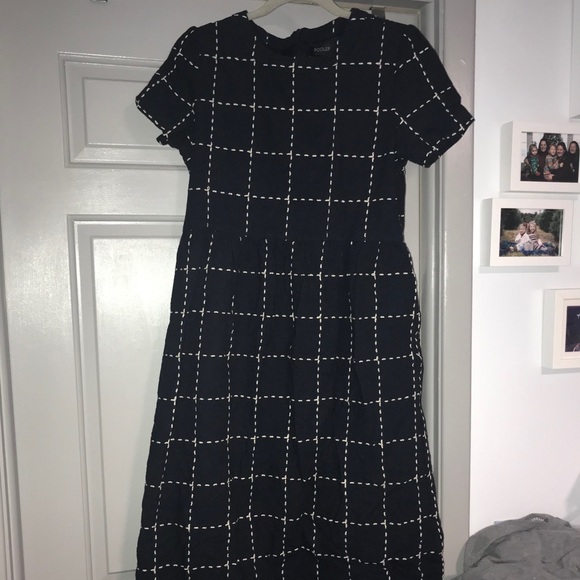 Roolee Dresses & Skirts - Navy Lined Linen Dress. Size Large MUST BE BUNDLED